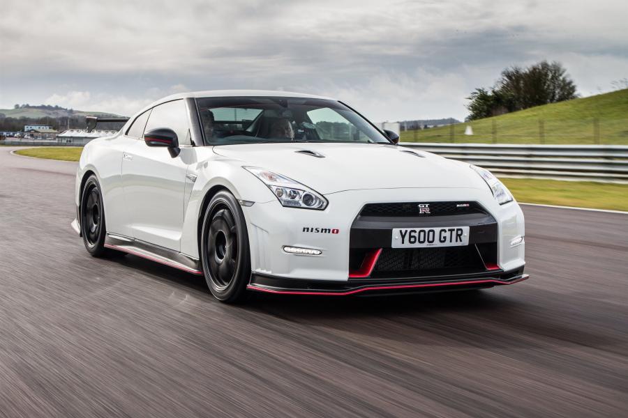 Nissan GT-R Nismo (UK) '2015